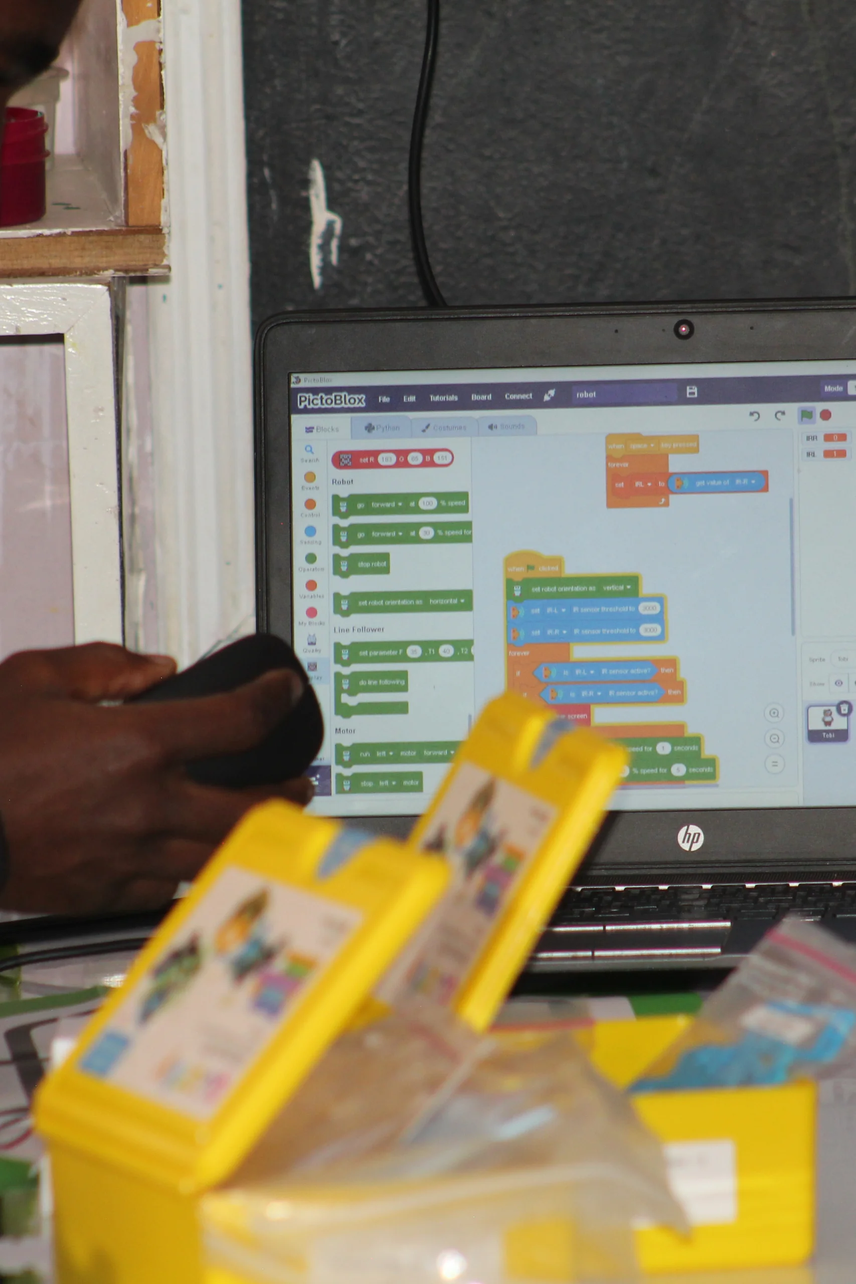 PictoBlox Microcontroller Kits and Robotics Hardware Assembly